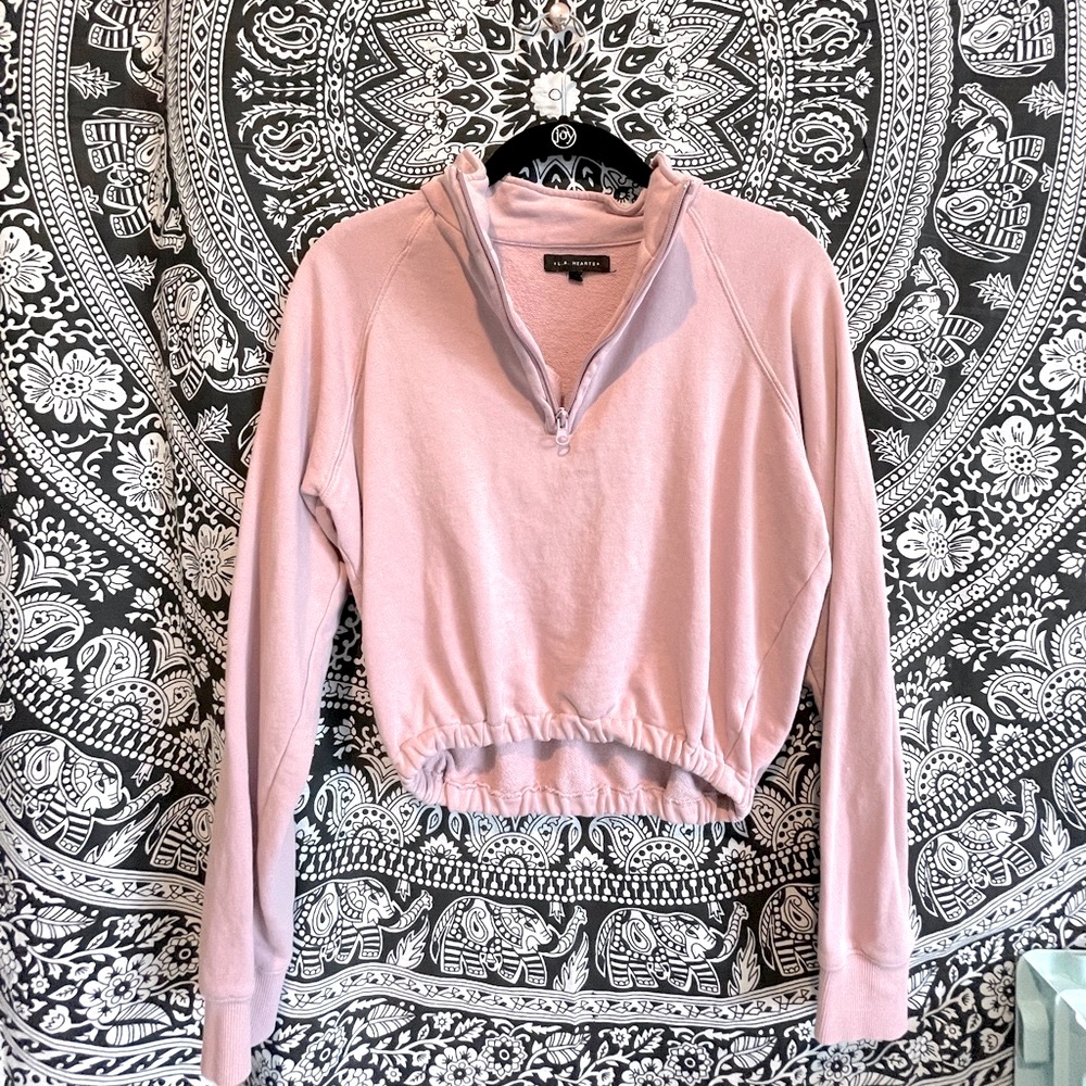 La Hearts Cropped Hoodie